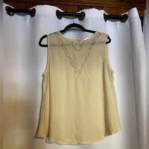 Fun2Fun Off White Sleeveless Too with Lace Insert